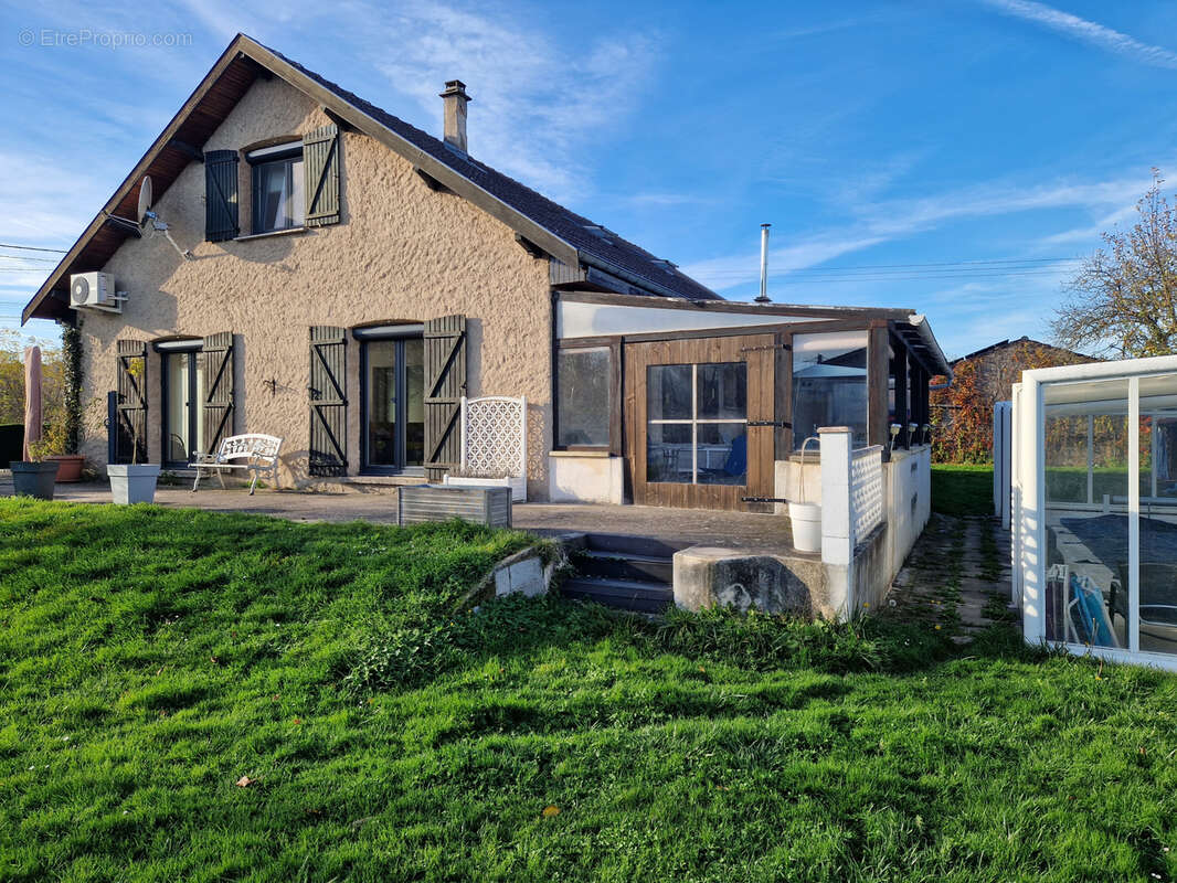 Maison à VELLE-SUR-MOSELLE