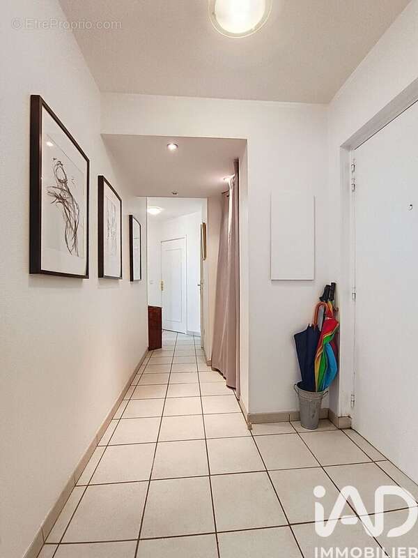 Photo 8 - Appartement à LYON-9E