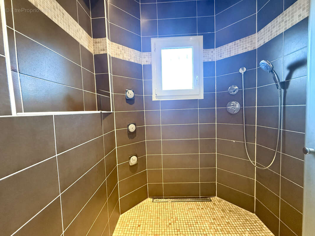 Maison à PIERRELATTE