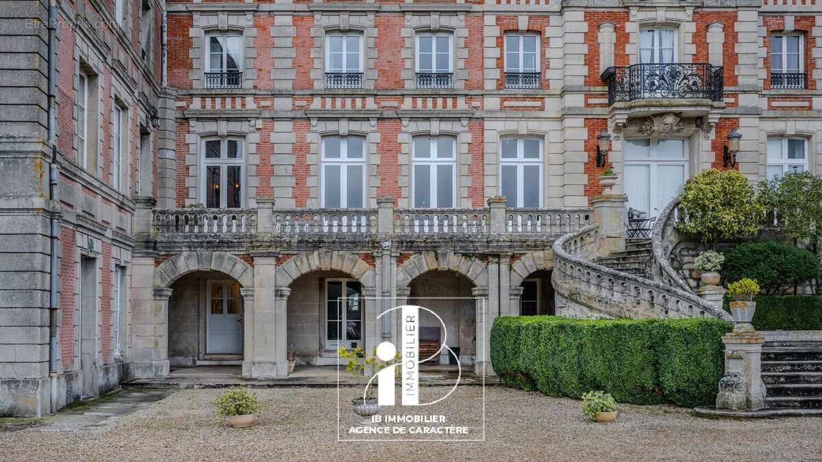 Appartement à PRINGY
