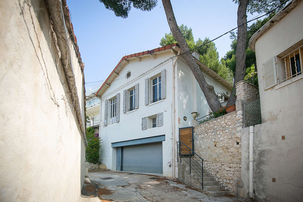 Maison à MARSEILLE-7E