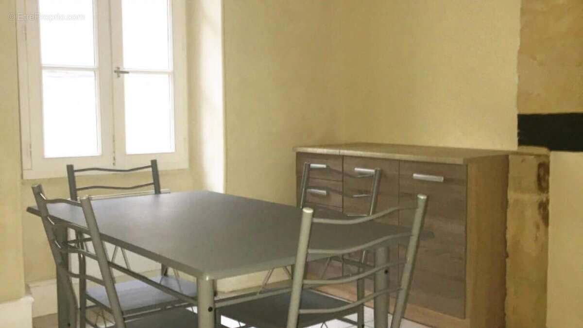 Appartement à GOURDON