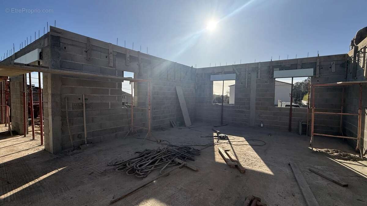 Maison à SANTA-LUCIA-DI-MORIANI