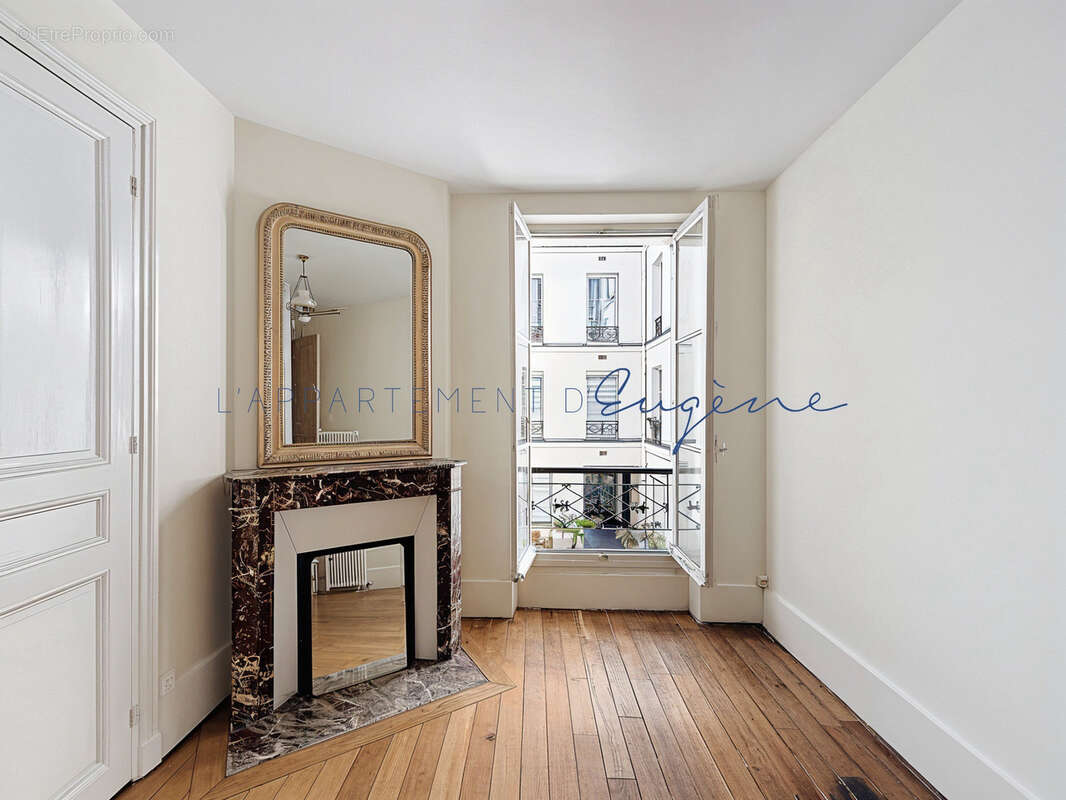 Appartement à PARIS-15E