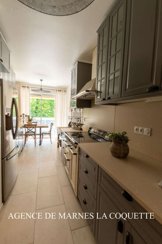 Appartement à VILLE-D&#039;AVRAY