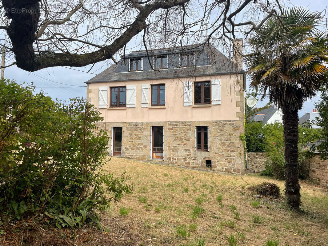Maison à TREBEURDEN