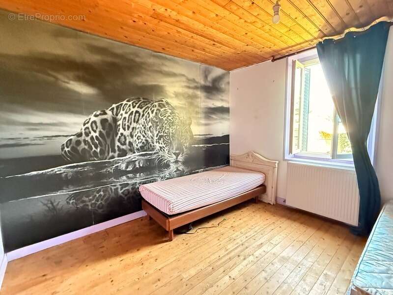 Maison à LA CELLE-DUNOISE