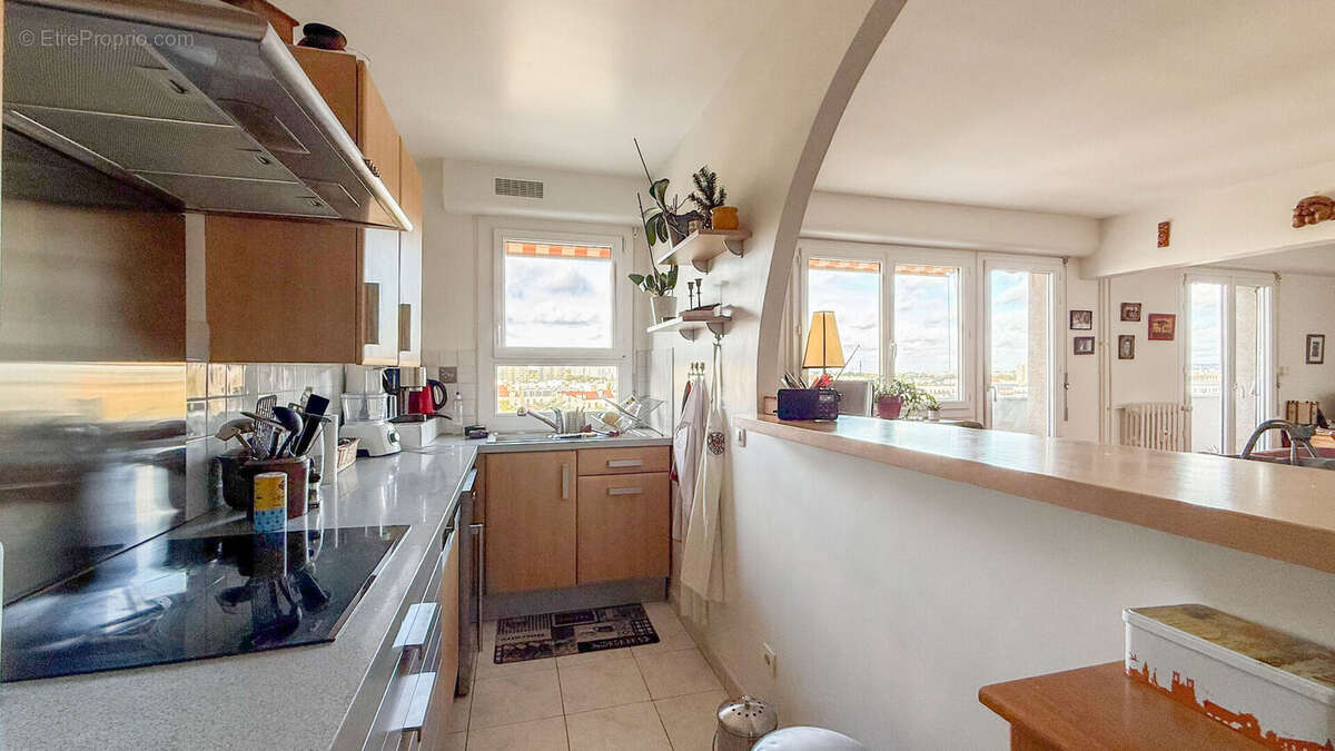 Appartement à NANTERRE