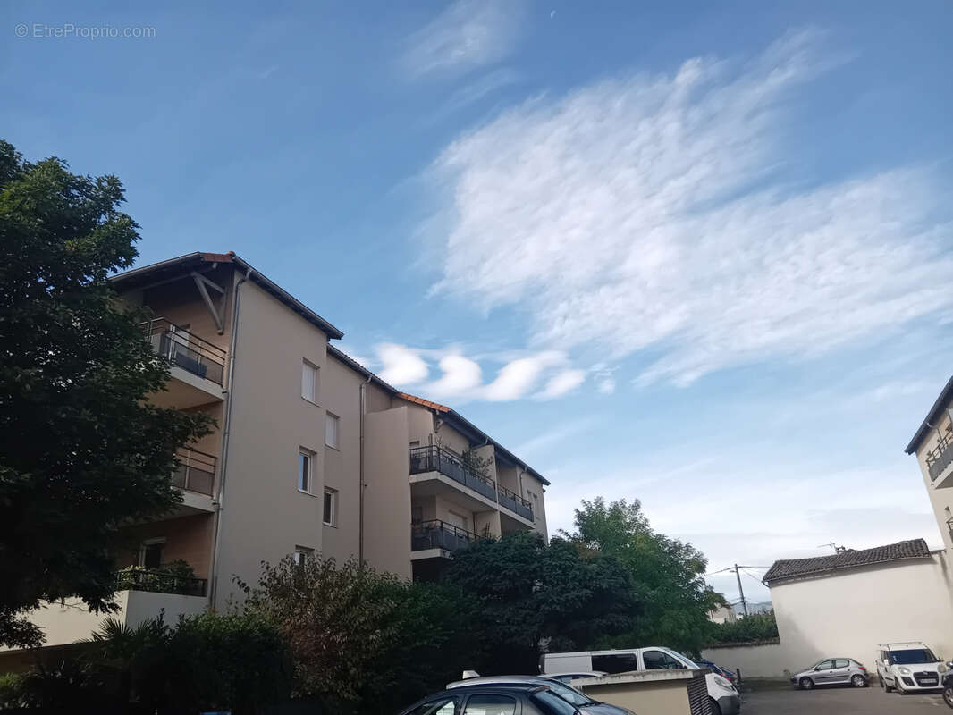 Appartement à CRAPONNE