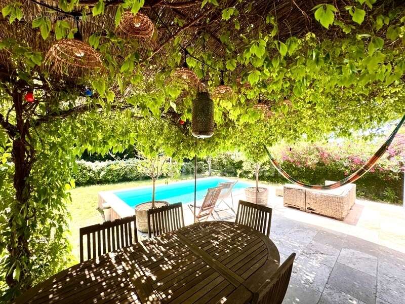 Charmante maison au calme, 4 chambres, piscine, 600 m2 de terrain - photo 5