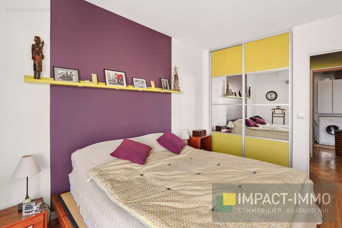 Appartement à COURBEVOIE