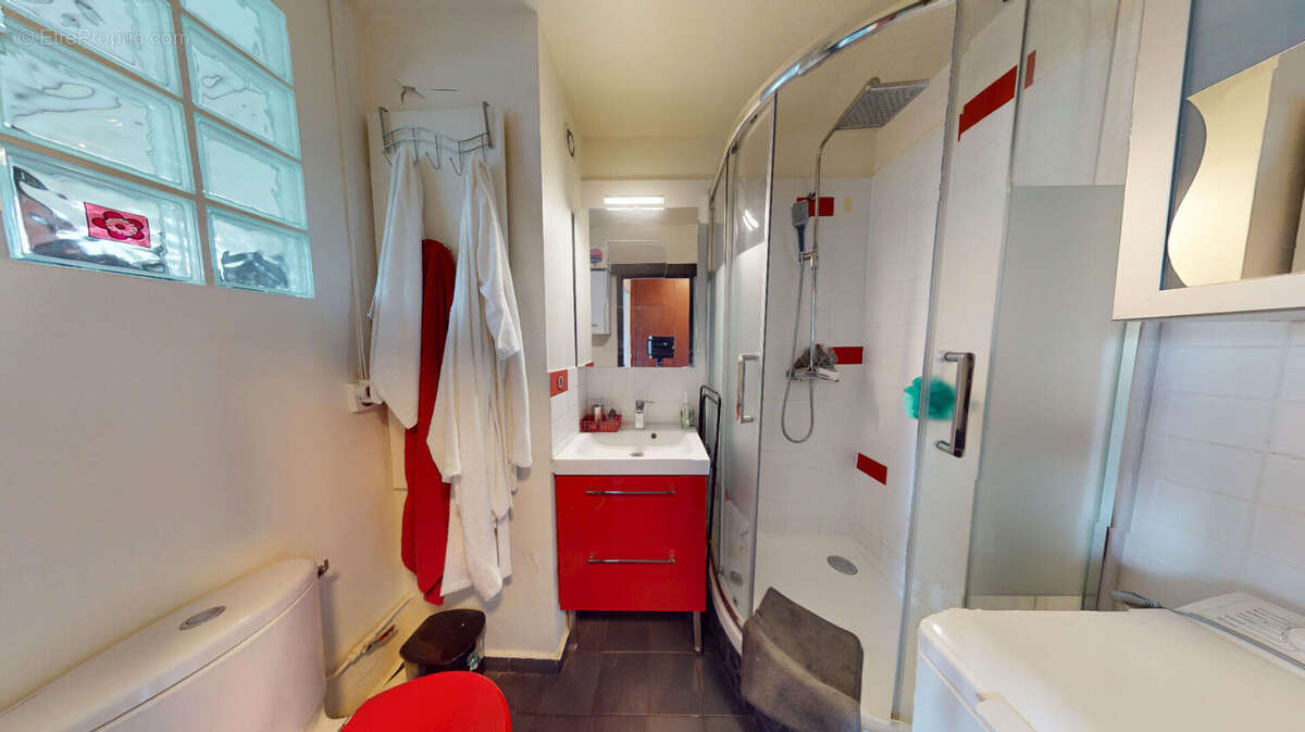 Appartement à PARIS-19E