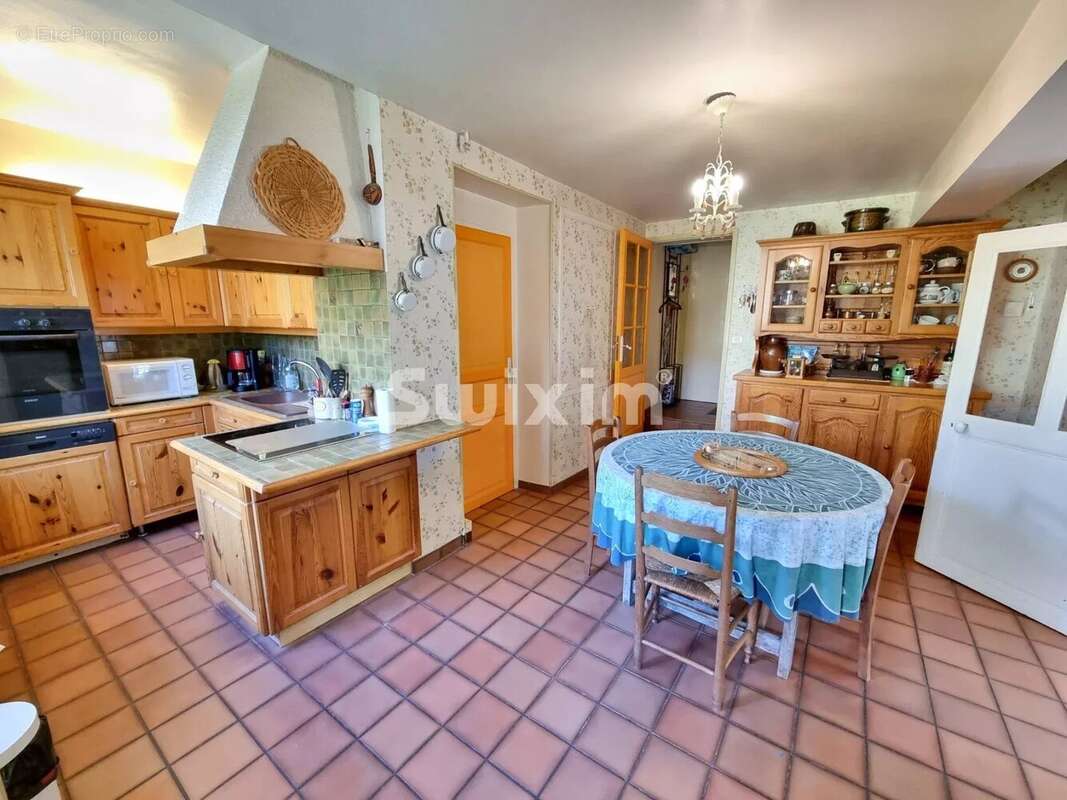 Maison à DORNECY