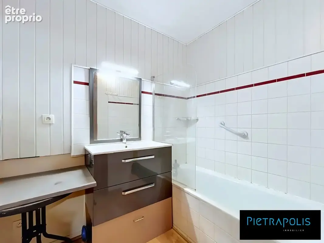 Appartement 2 pièces 60 m² à vendre à Saint-Fons (69190) - photo 5