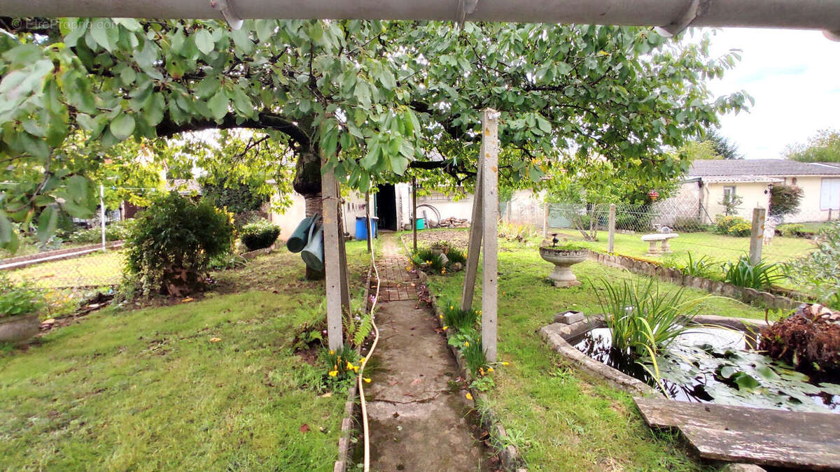 Maison à CHATELLERAULT