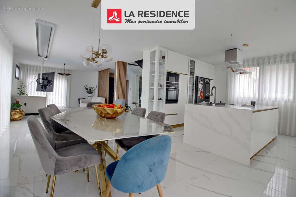 Maison à LA FRETTE-SUR-SEINE