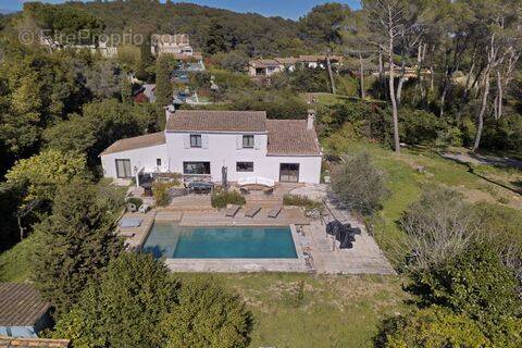 Maison à MOUGINS