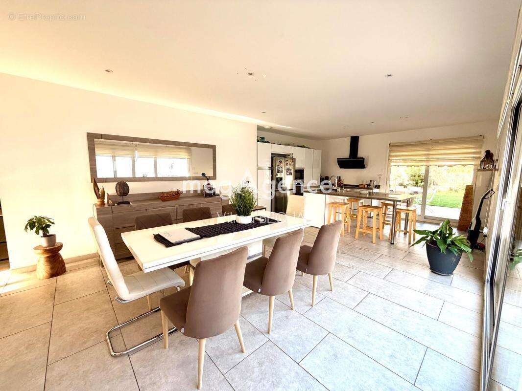 Maison à SAINT-CLEMENT