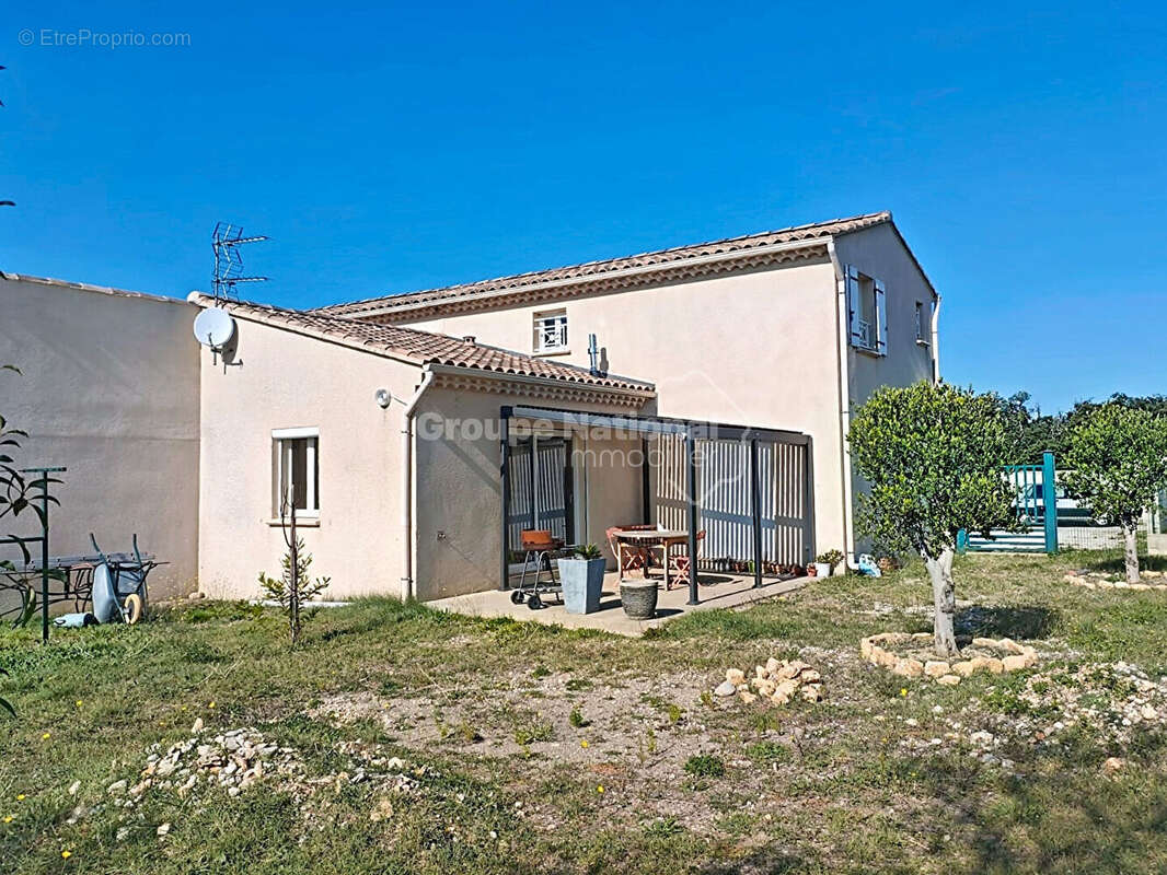 Maison récente  à ROCHEGUDE, d'environ 90 m² au milieu des vignes , Terrain 892 m² - photo 2