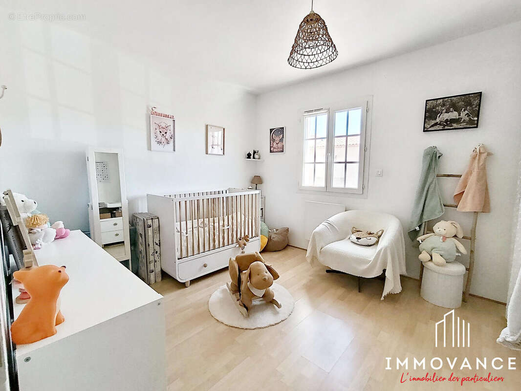 Maison à GALLARGUES-LE-MONTUEUX