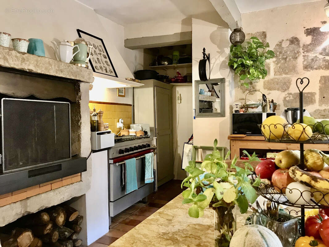 Maison à SUZE-LA-ROUSSE