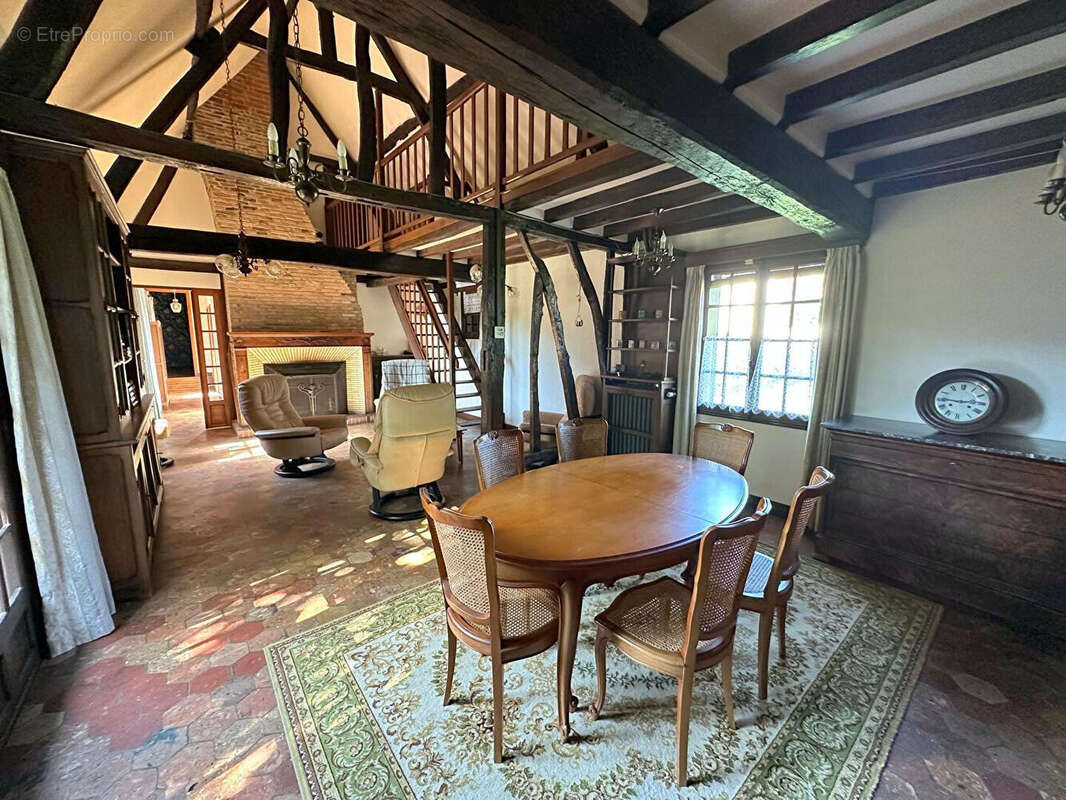 Longère Saint Aubin En Bray 7 pièce(s) 185 m2 / Garages / Atelier - photo 5