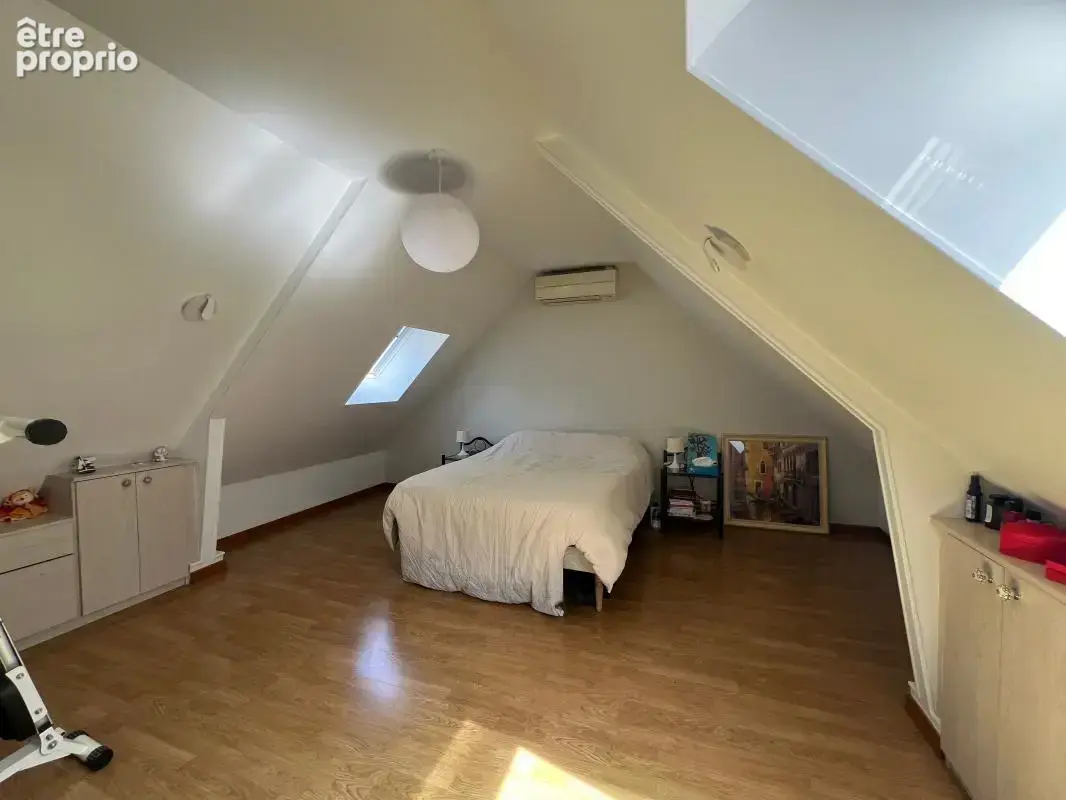 Maison À Vendre 4 chambres avec magnifique jardin au cœur de Guermantes!! - photo 18