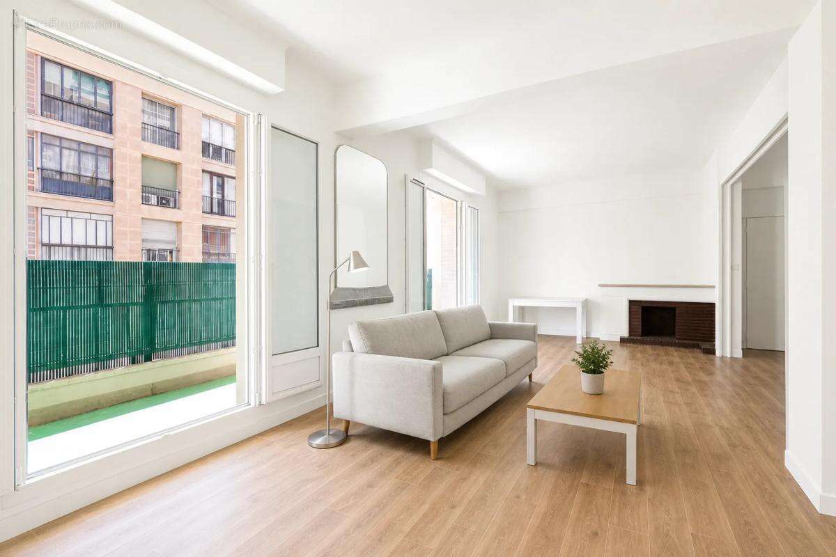 Appartement à MARSEILLE-2E