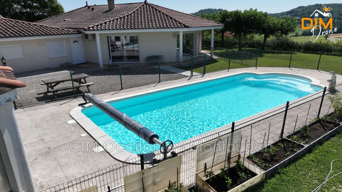 Maison à SAINTE-JULIETTE