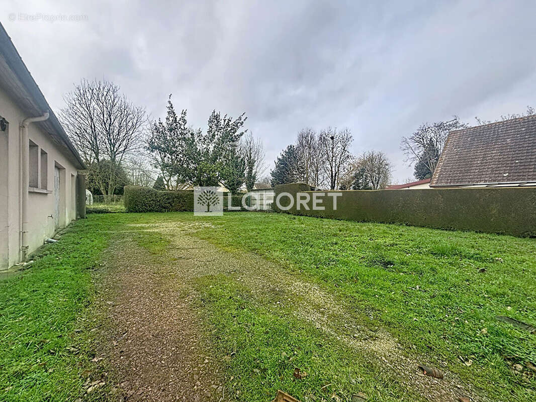 Maison à POTIGNY