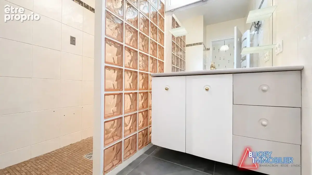Appartement 80 m² à Amberieu-En-Bugey  - photo 9