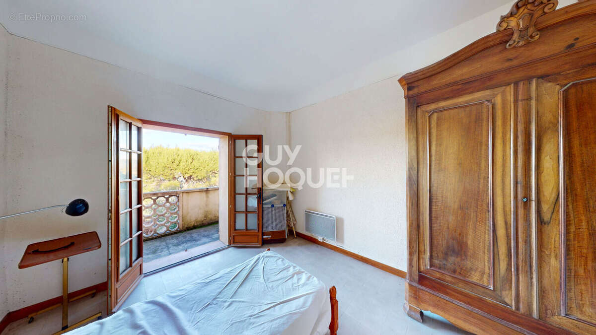 EXCLUSIVITÉ ? TRESQUES : Maison en pierre pleine de charme avec piscine et vue dégagée (Réf. 3801) - photo 5