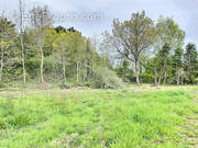 Terrain à SAINT-JULIEN