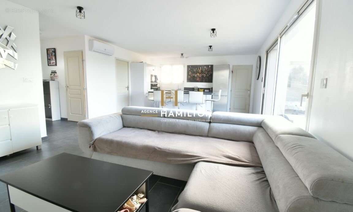 Maison moderne de plain-pied avec suite parentale et grand terrain - photo 10