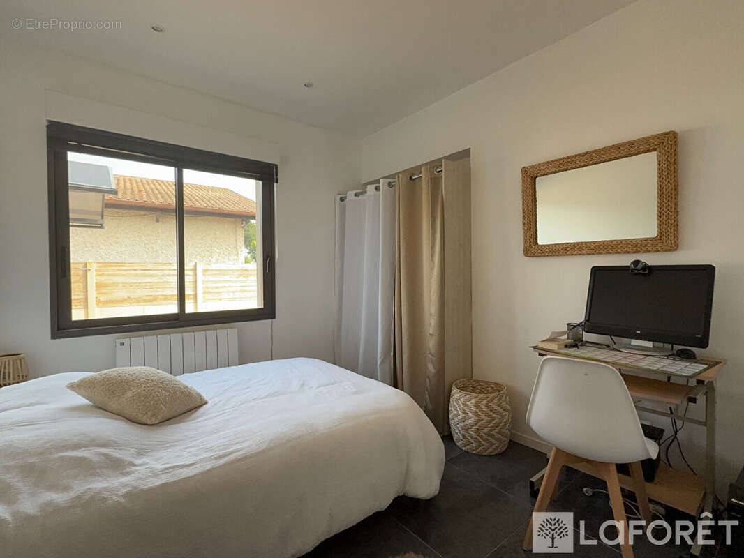 Maison Gujan Mestras (Meyran) - 3 chambres + Studio et Garage - photo 10