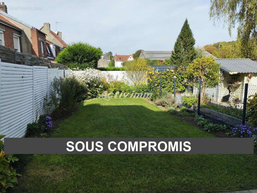 4286 1 - Maison à HESDIN