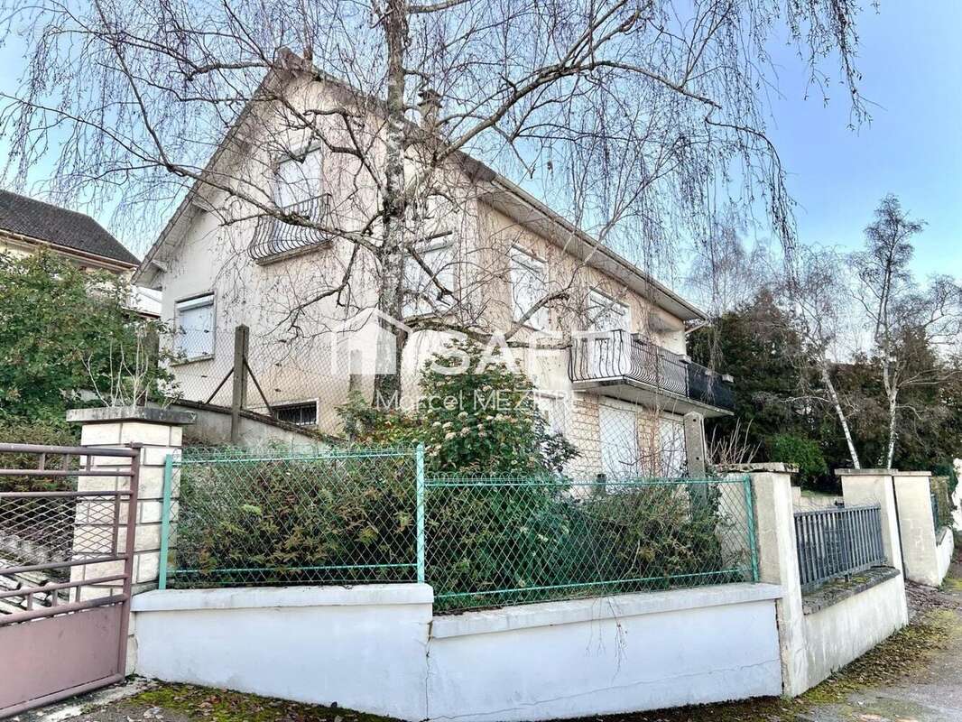 Photo 2 - Maison à PARON
