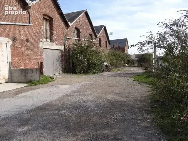 Commerce à AULNOIS-SOUS-LAON
