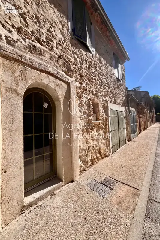 Photo Maison à Saint-Maximin-La-Sainte-Baume au prix de 275 000€
