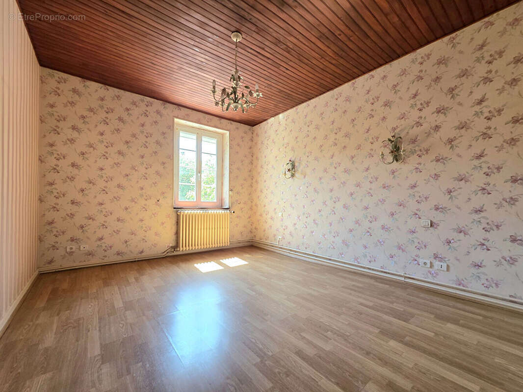 Maison à HOSTUN
