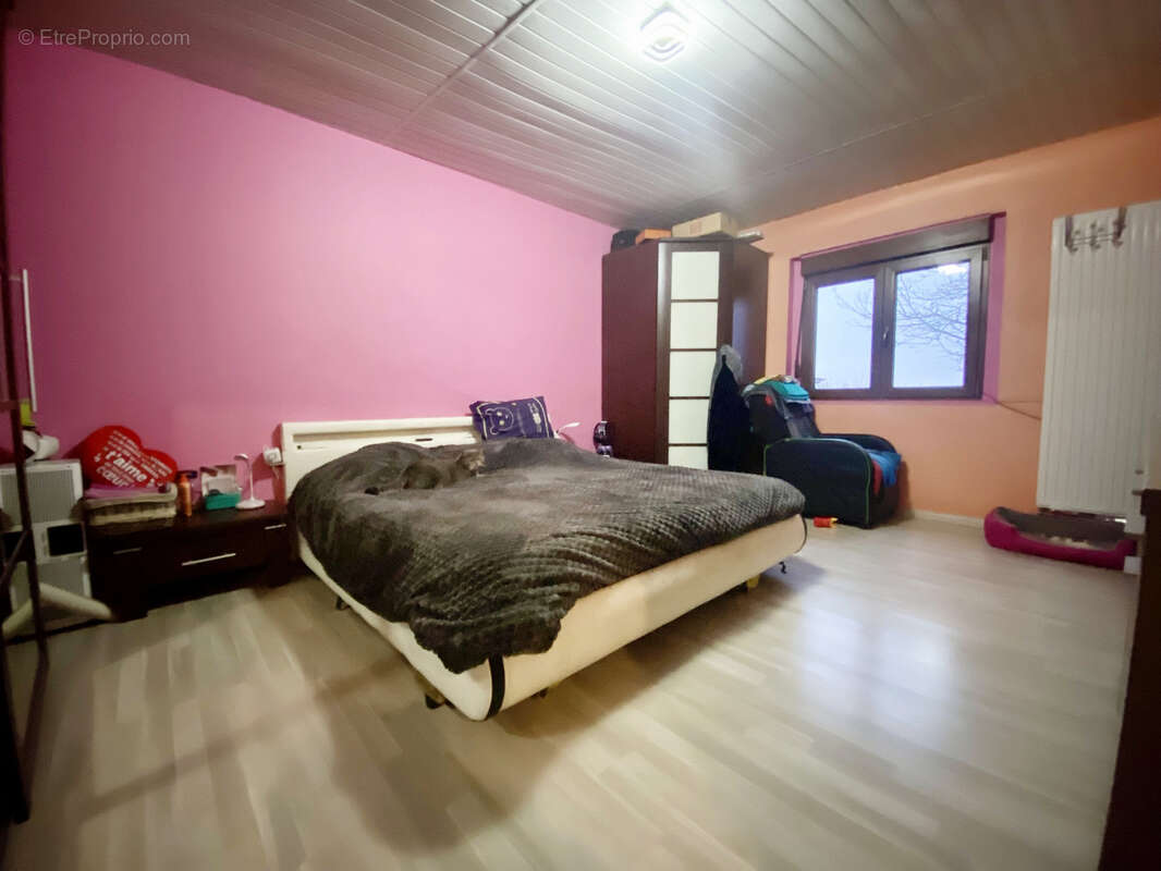 Maison à MENIL-LA-HORGNE