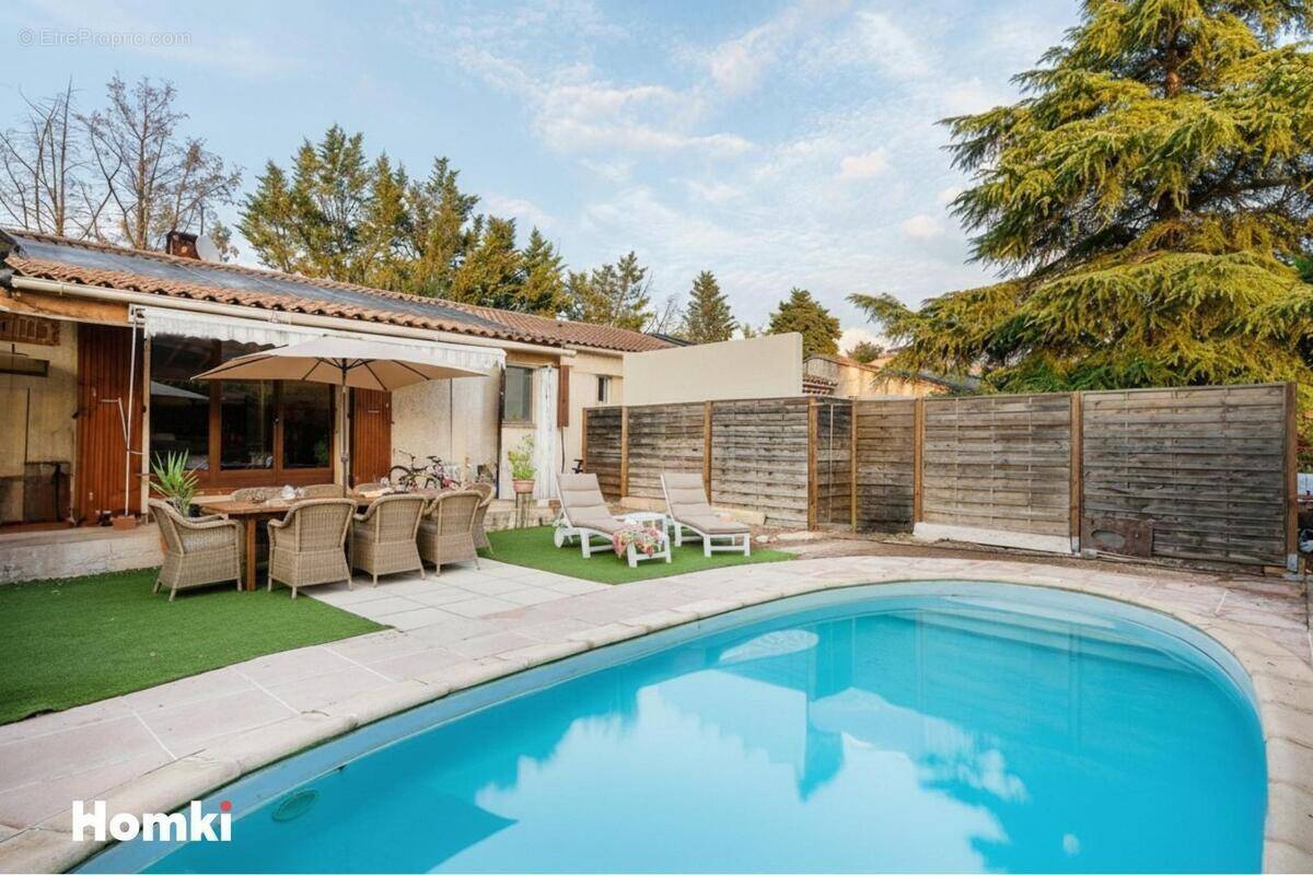 Maison à LE THOLONET