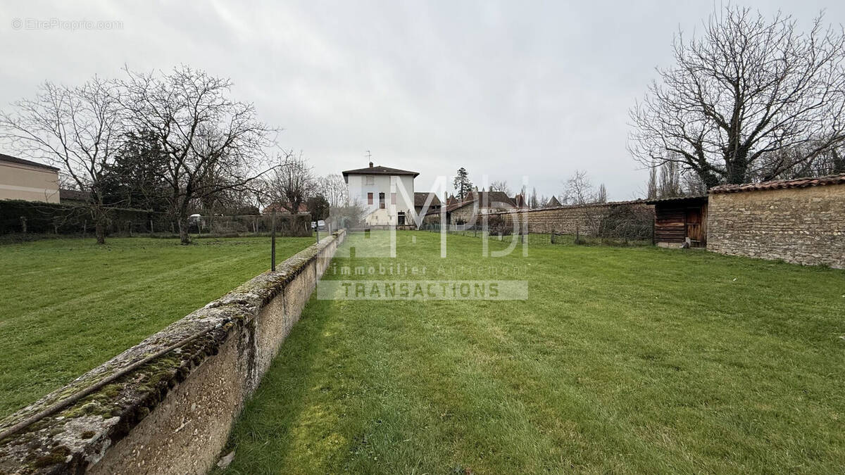 Maison à BOURG-EN-BRESSE