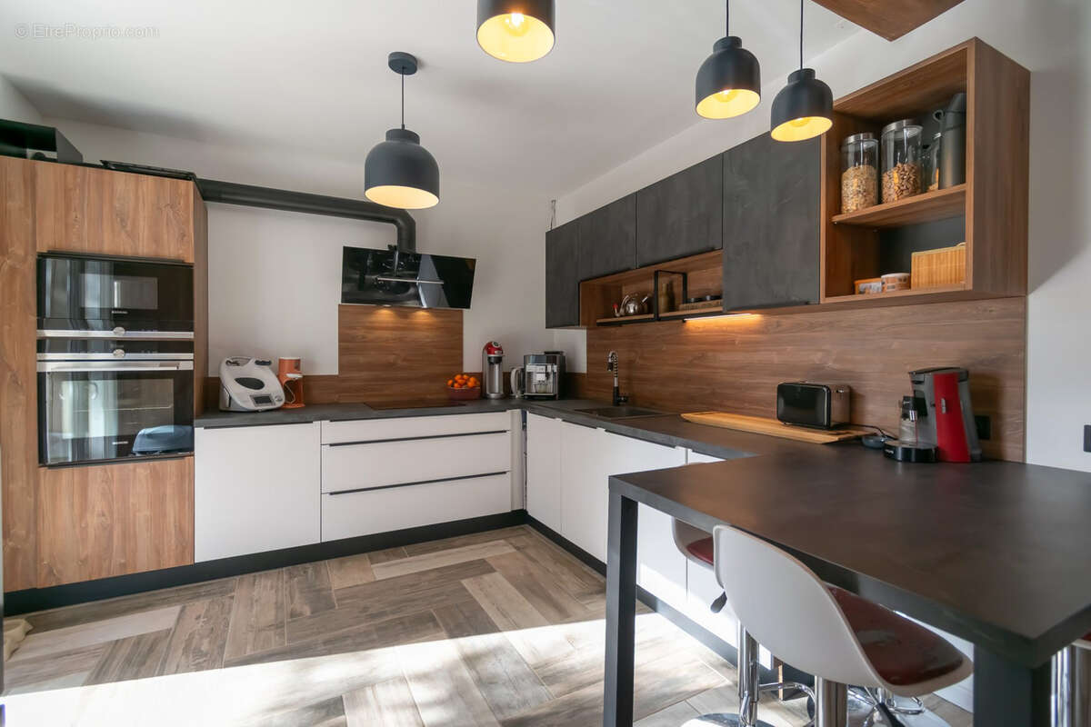 Maison 150 m2 + garage sur terrain 1150 m2 piscinable - photo 4