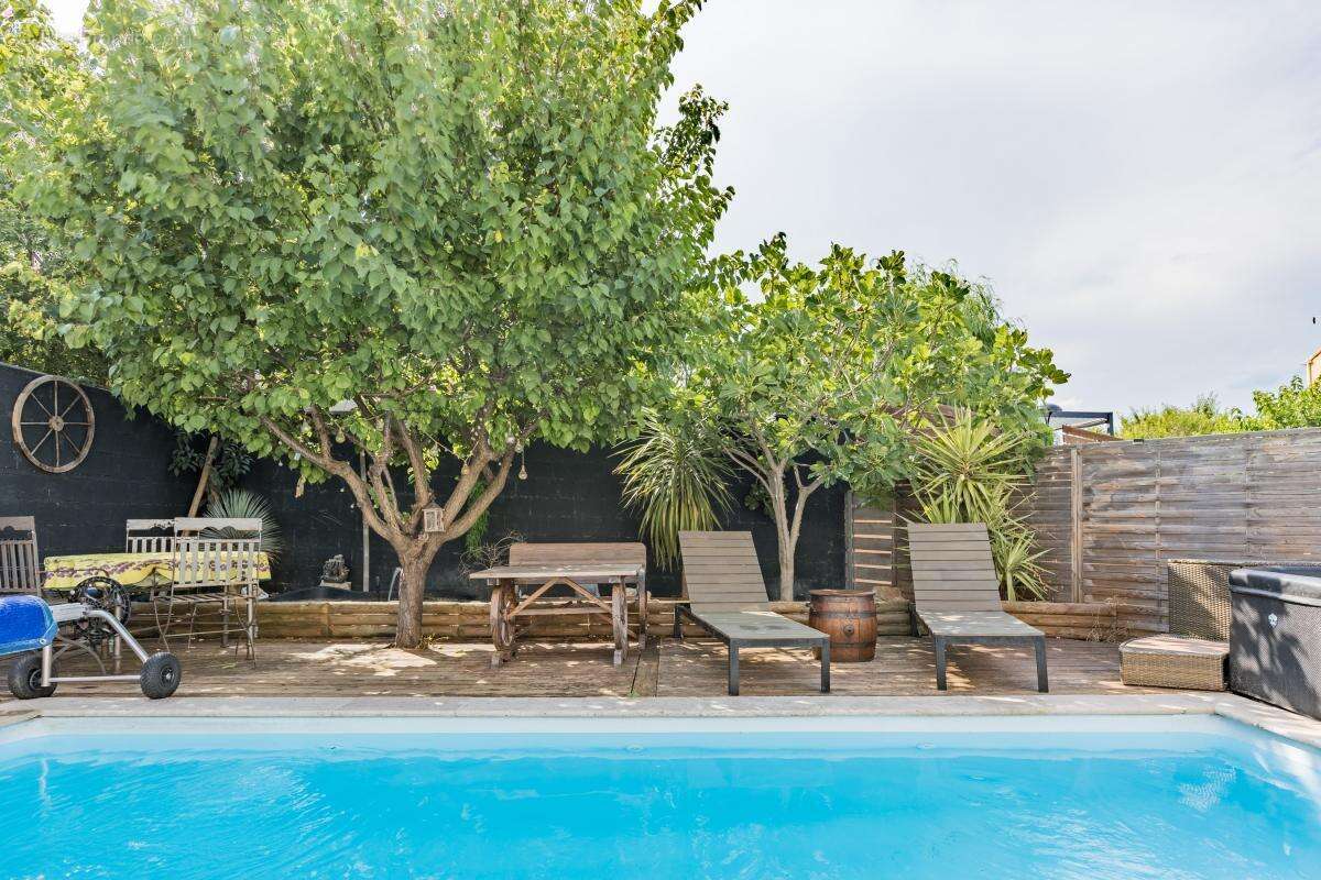 Maison à COURNONSEC