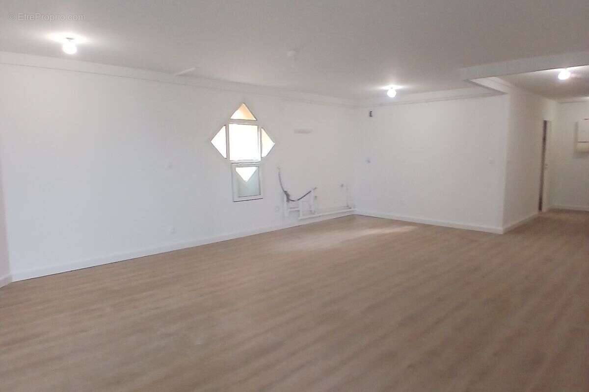 Spacieux T3 de dans résidence sécurisée LES COLLINES-215 000 €-E3466C008L - photo 6