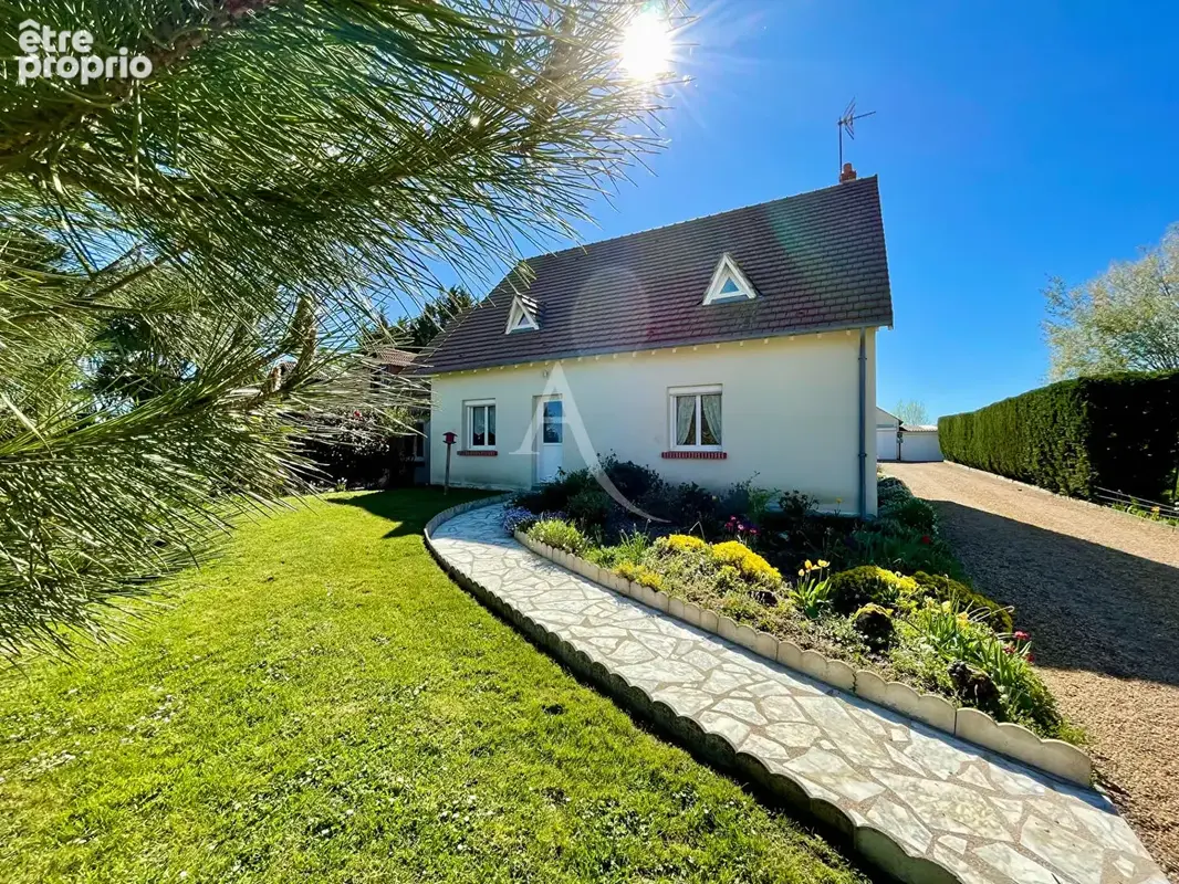 Maison familiale Tour-en-Sologne -130 m² avec terrain et dépendances - photo 3