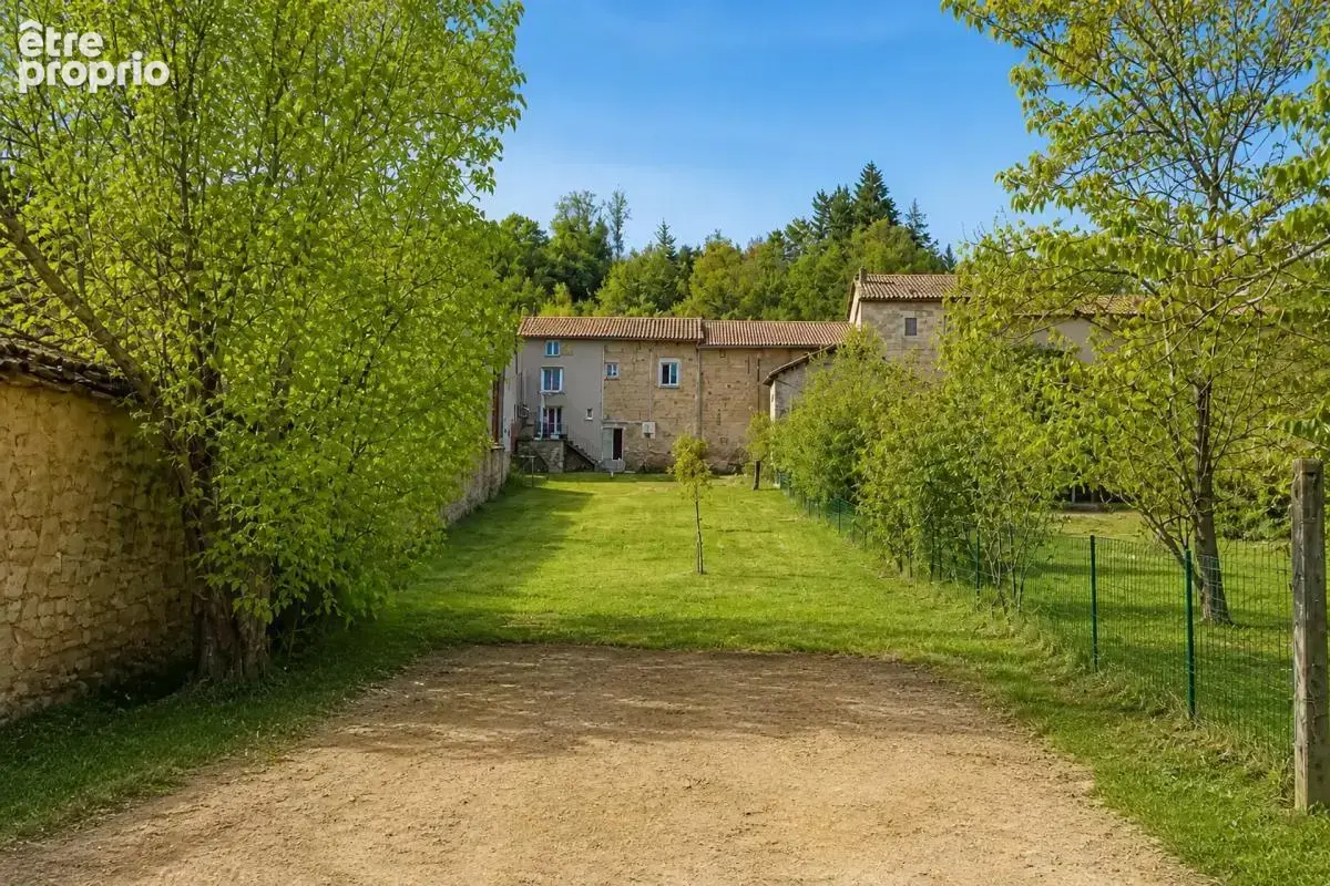 Maison de 6 pièces de 122 m² à Ambert - photo 15