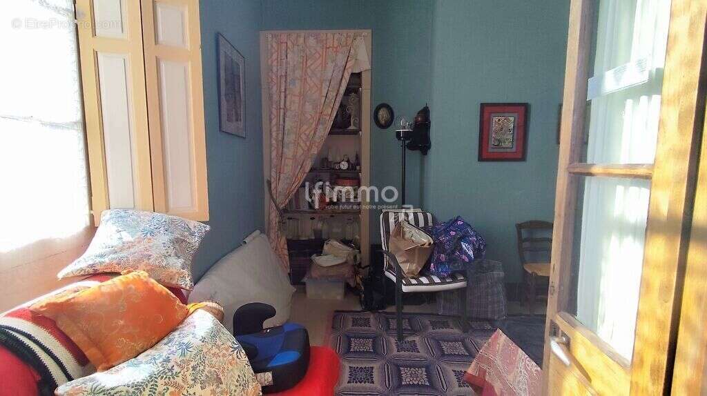 Appartement à PEYRUIS