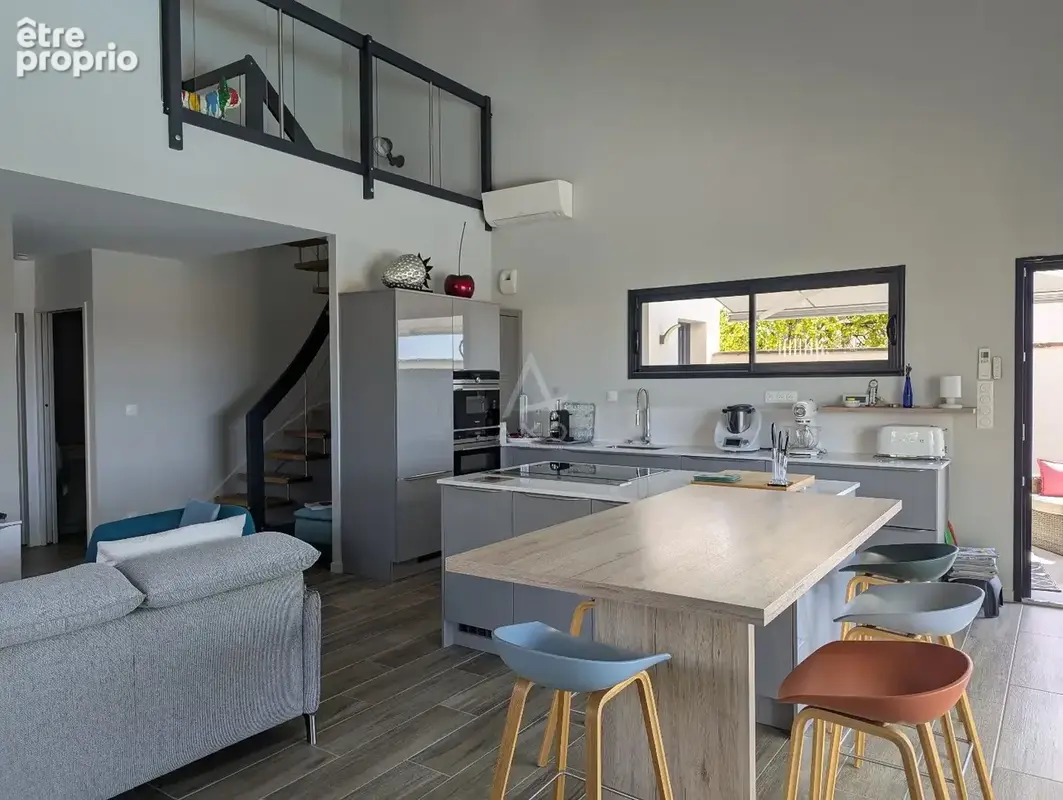 Maison contemporaine 106 m²  Piscine  terrasse 50m² -  Garage 25.76 m²  Aucun travaux - photo 3